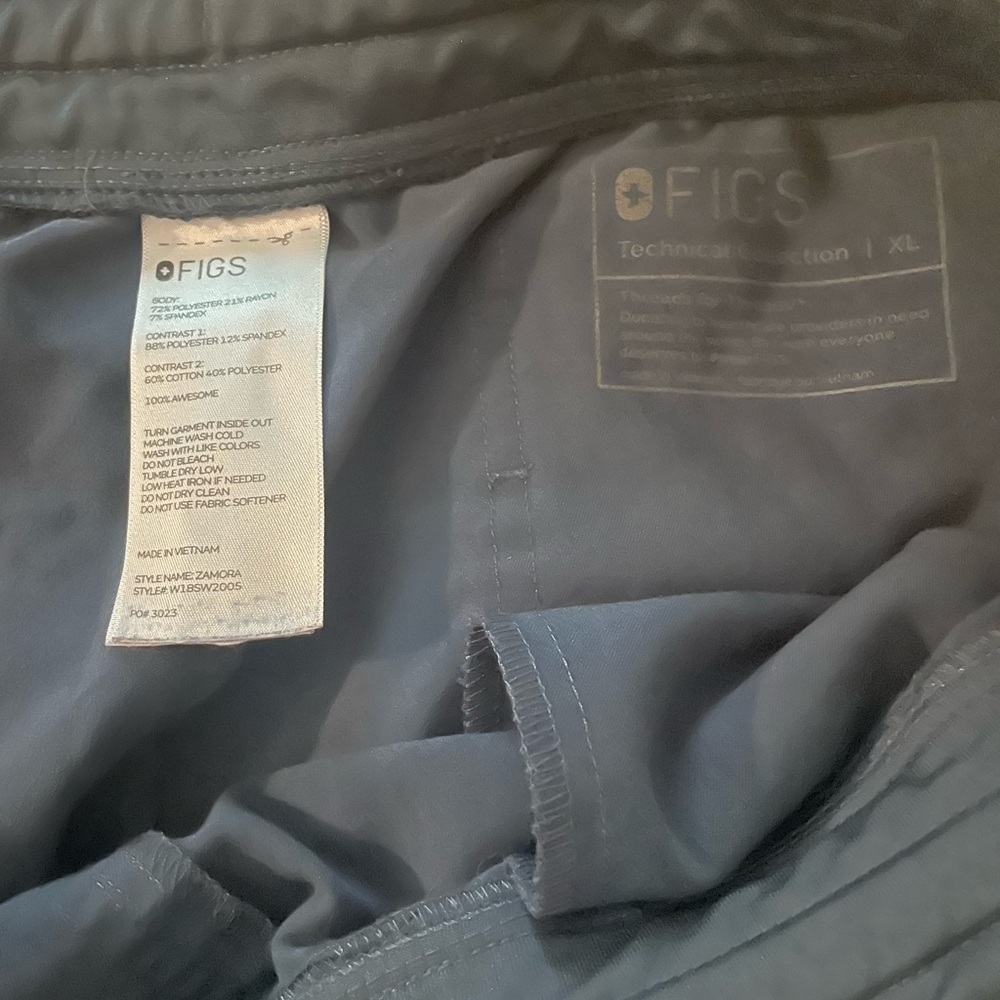 Dark Harbor figs joggers xl - Picture 2 of 2